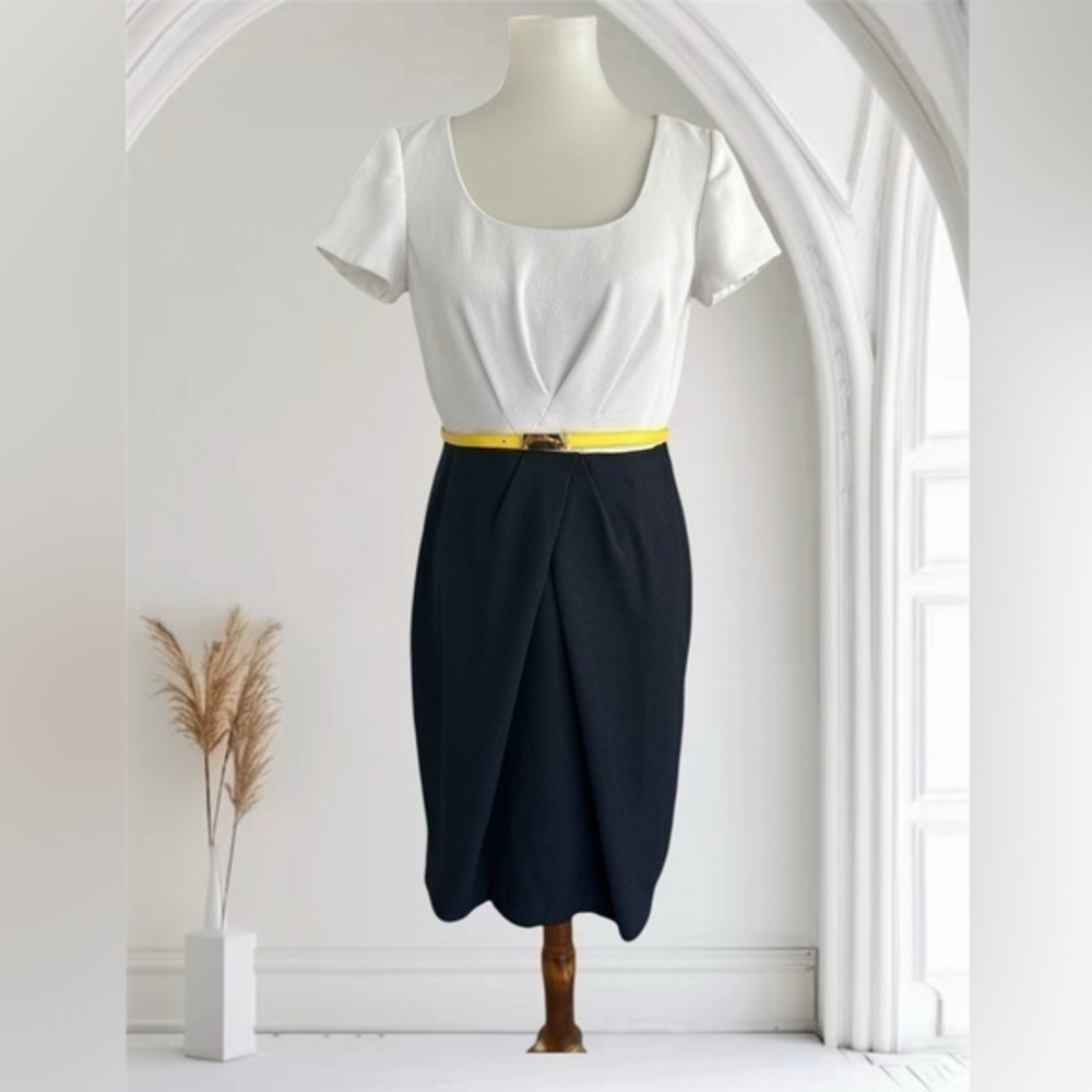 Jones New York White and Blue with yellow belt Pleated Midi Dress